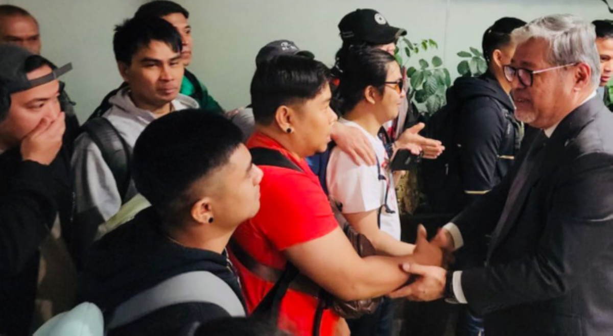 17 Pinoy seafarers na binihag sa Yemen, nakauwi na sa PH