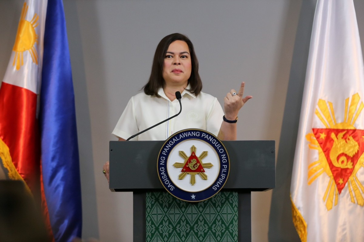 VP Sara sa 'Leni supporters': 'Tingnan mo pumapalakpak sila sa akin'