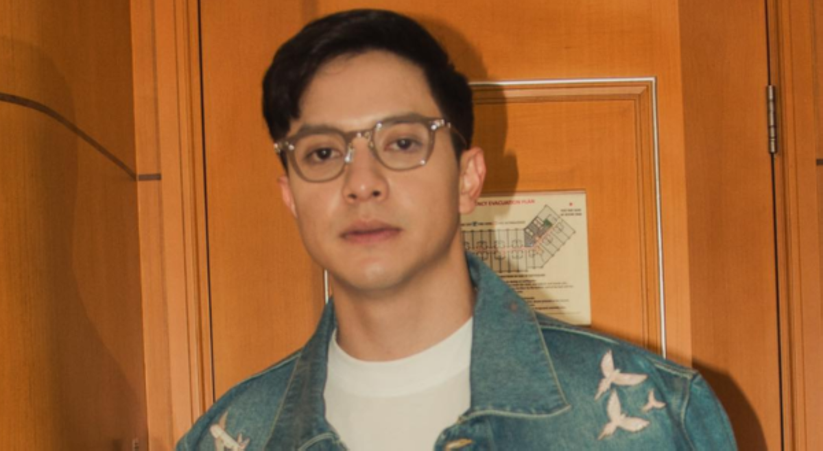 Alden Richards, 'di bet makisali sa politika