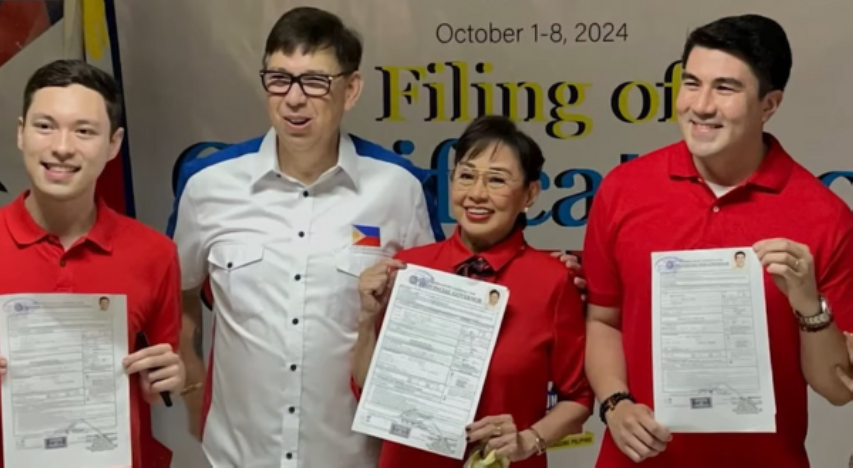 Vilma Santos, itinangging political dynasty sila sa Batangas: 'May record ba kaming nangongorap?'