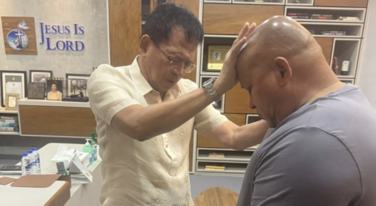 Sa nalalapit na eleksyon: Bro. Eddie Villanueva, binasbasan si Sen. Bato dela Rosa