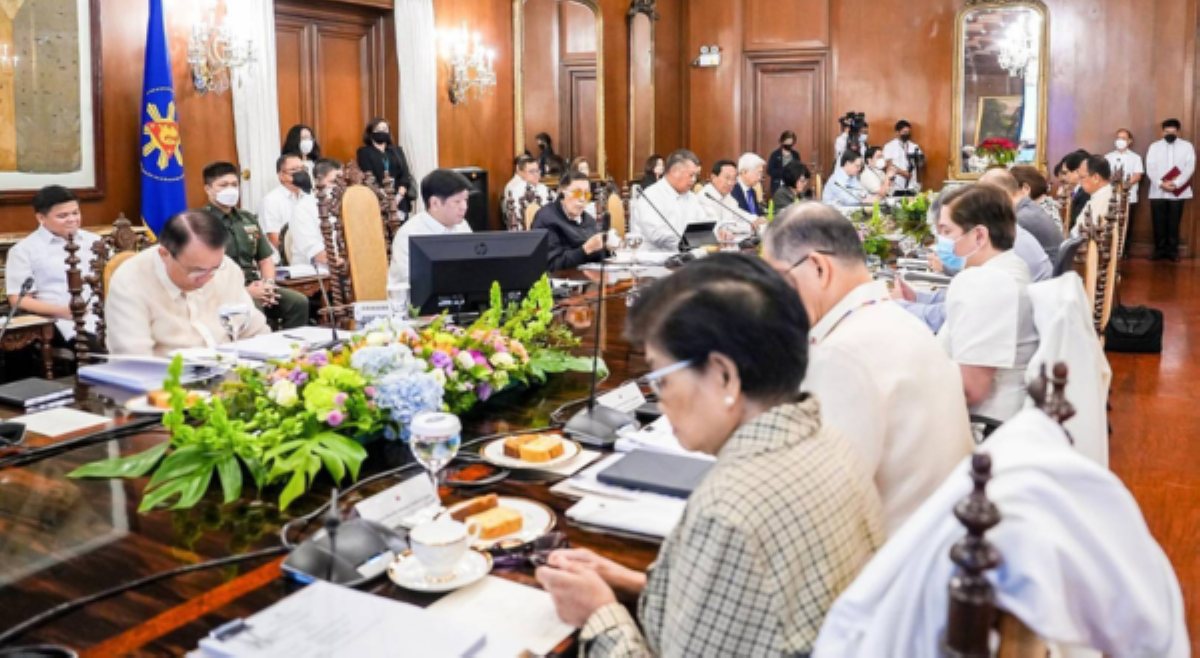 Mga gabinete, mananatili sa puwesto hanggang sa ma-elbow ni PBBM&mdash;Palasyo