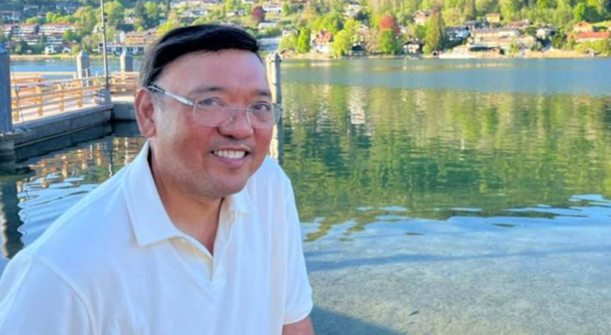 Harry Roque, wala raw 2 o 3 passport: 'Itotodo na nila ang paninira sa akin'