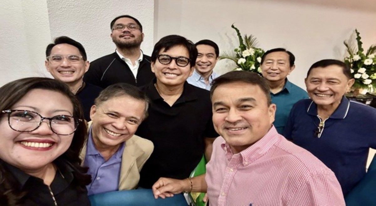 'The spirit of QUADCOMM lives on!!!' Rep. Luistro, flinex kasamang 'mentors'