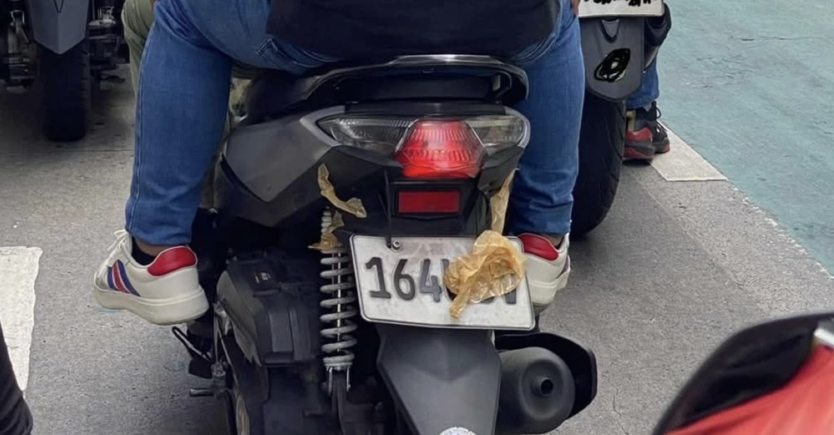 Para makaiwas sa NCAP? LTO, nasampolan ang motorsiklong may takip ang plaka