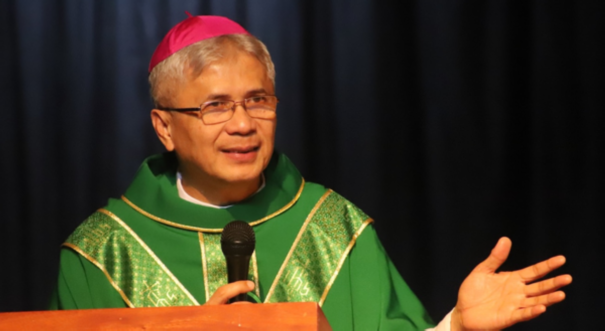 Obispo, binalaan publiko sa mga nagpapanggap na pari