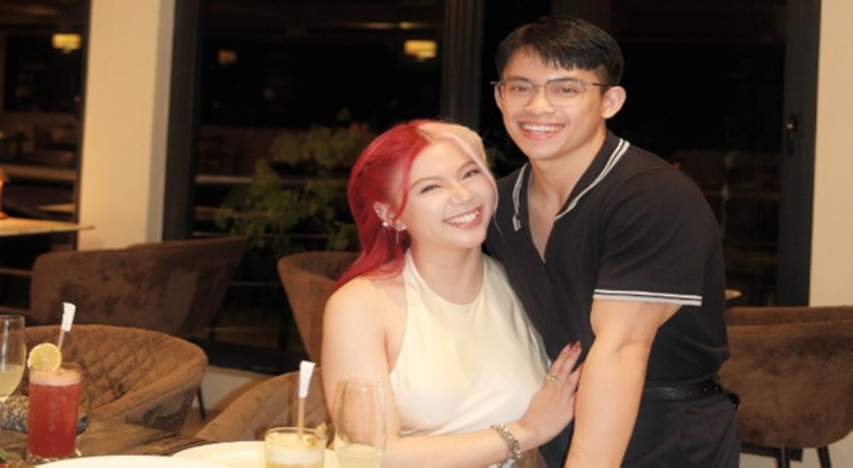 Carlos, ipinagwagwagan pagmamahal kay Chloe sa 5th anniversary nila