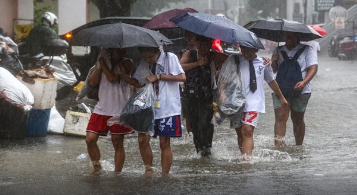 Malaca&ntilde;ang sinuspinde mga klase, gov't work sa NCR, iba pa dahil sa habagat