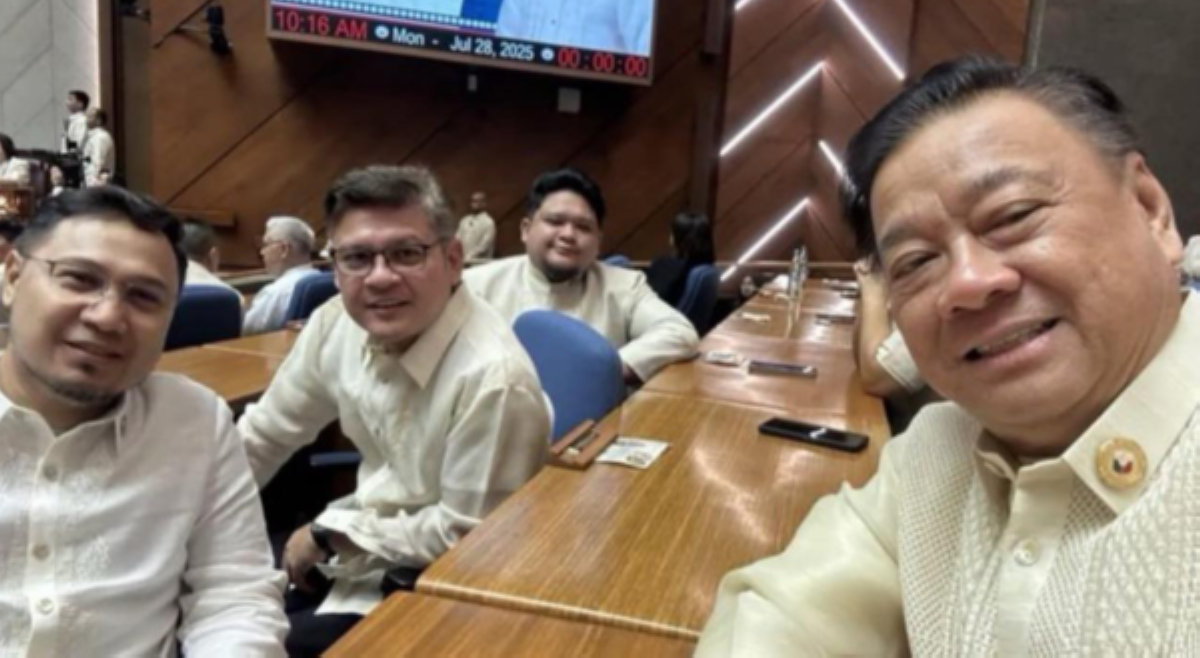 Pulong, nag-walk out sa Kamara, ayaw makisali sa political circus