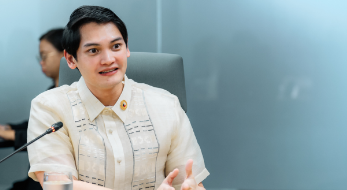 Post ni Rep. Javi sa pagpapababa ng edad na maging Pangulo, umani ng reaksiyon