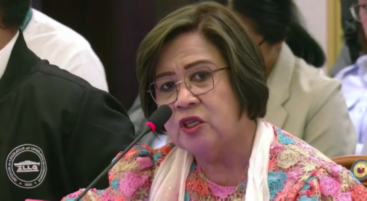 <b>Leila de Lima, bumati ng 'Happy Ber Months' sa lahat liban sa mga korap</b>
