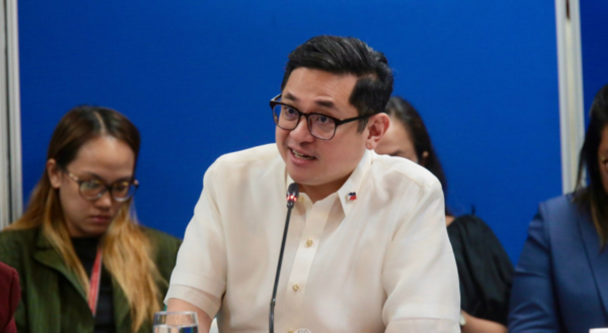 &lsquo;Pera ng bayan, ilaan sa silid-aralan at 'wag sa pekeng proyekto at kalokohan&rsquo;&mdash;Sen. Bam