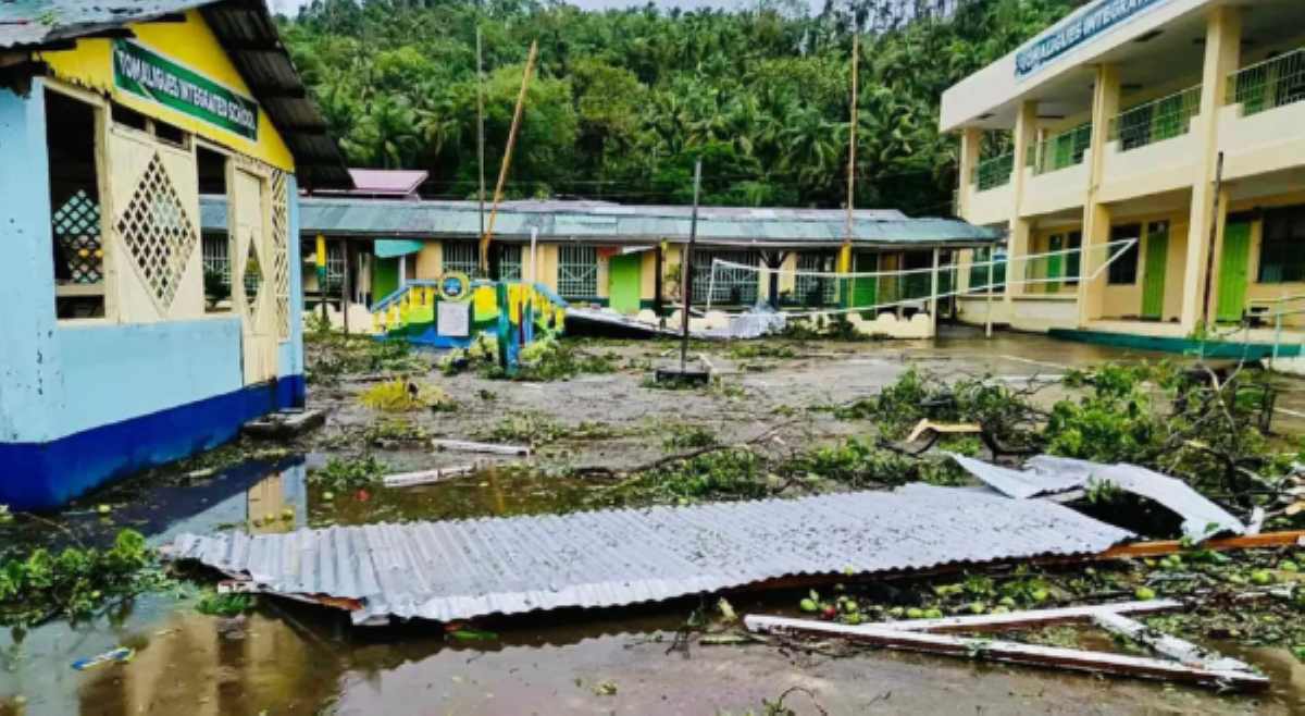 1,300 classrooms, nasalanta ng bagyong Opong; 13M estudyante, apektado!