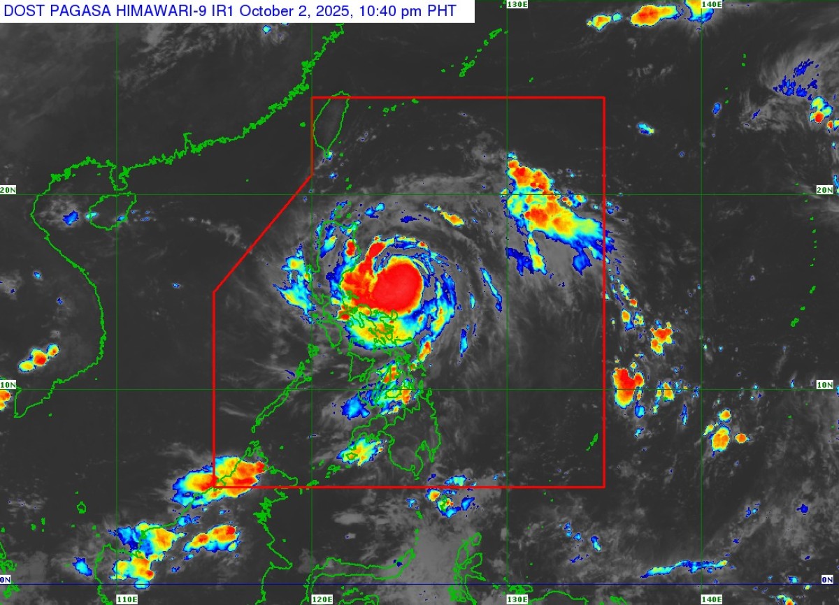 'Paolo' lumakas bilang severe tropical storm; wind signal no. 3, nakataas na!