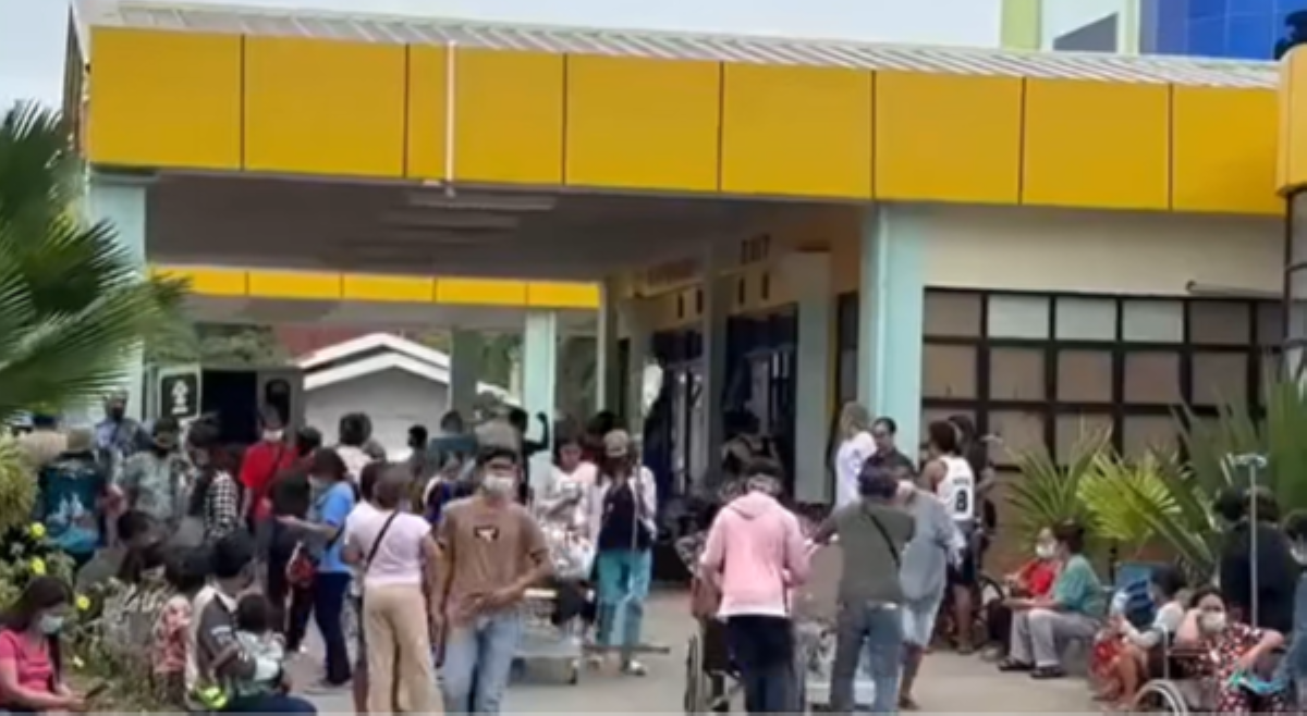 Mga pasyente sa isang ospital sa Davao del Sur, pinalabas na ng mga gusali