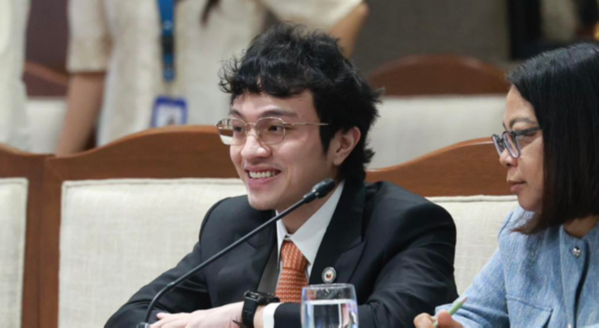 Barzaga, na-late sa House ethics hearing dahil sa computer games; netizens, nag-react