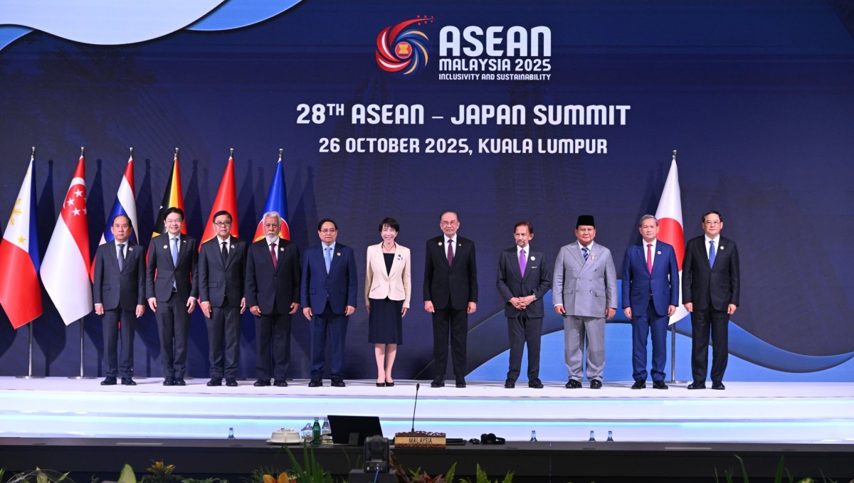 'Nasaan ang Pangulo?' Netizens, inurirat pagkawala ni PBBM sa litrato kasama mga ASEAN Leader