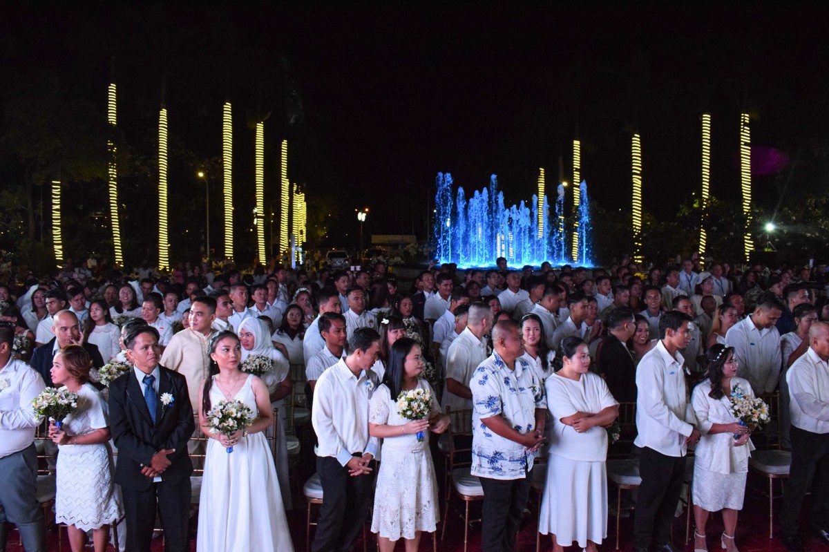 Bilang ng mga ikinakasal, bumaba ng mahigit 10% &mdash;PSA