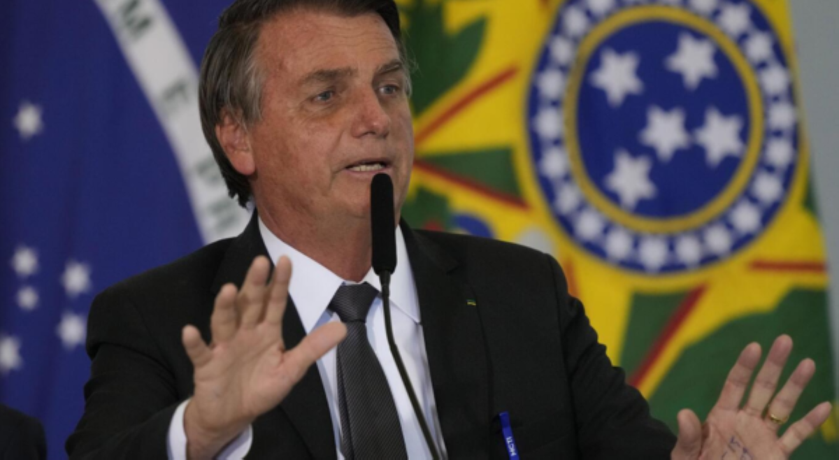 Brazil ex-president na nasa kulungan, pinaospital dahil sa 'pagsinok'