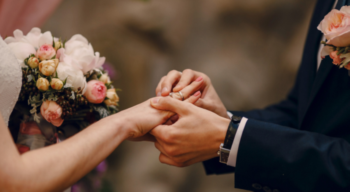 Kasal ng mag-asawang gumamit ng 'AI' sa wedding vows, pinawalang bisa ng korte!