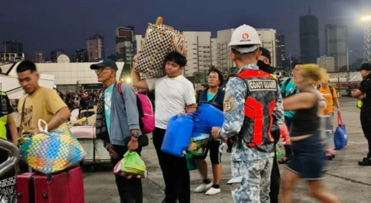 Higit 6K mga pasahero, na-stranded dahil sa bagyong &lsquo;Ada&rsquo;