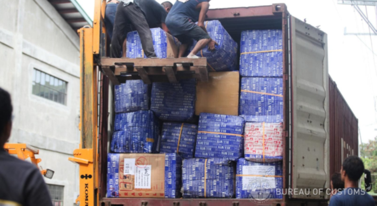 Libo-libong balikbayan boxes, maiuuwi na sa tamang destinasyon, matapos ilang taon!&mdash;BOC