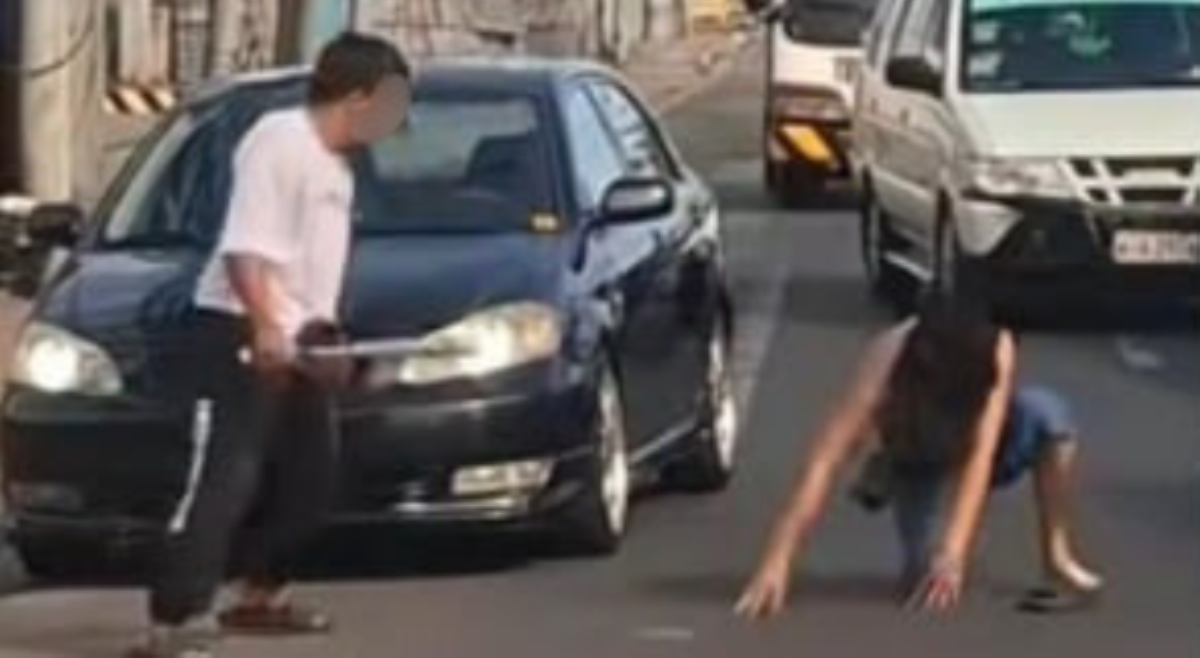 Dalawang driver na nagbugbugan sa kalye, yari sa LTO