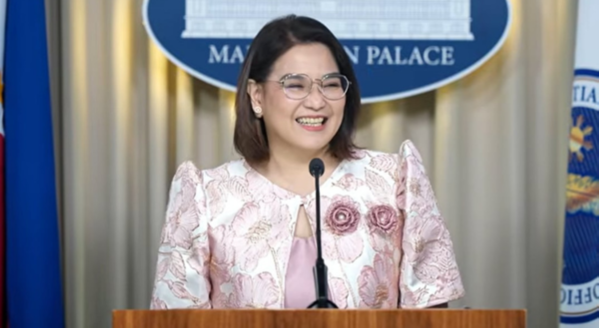 'Pink' na suot ni Usec. Castro, nausisa; may 'nililigawan' bang politiko?
