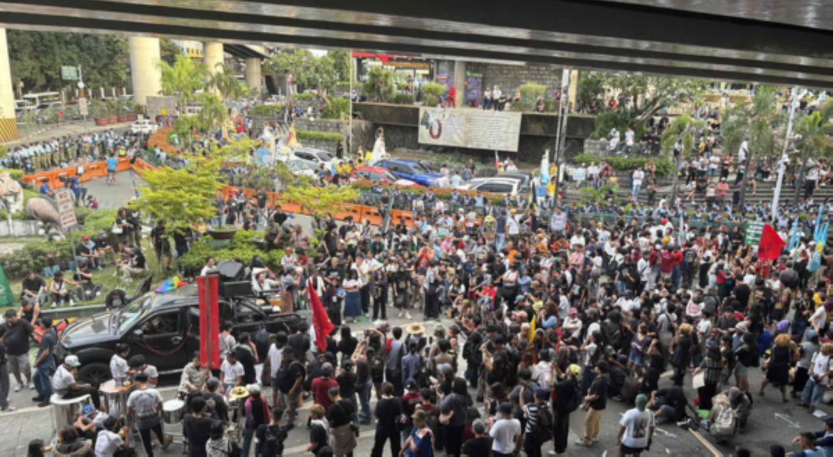 'Direct assault,' isa sa mga kasong pwedeng isampa sa 2 raliyistang inaresto sa EDSA