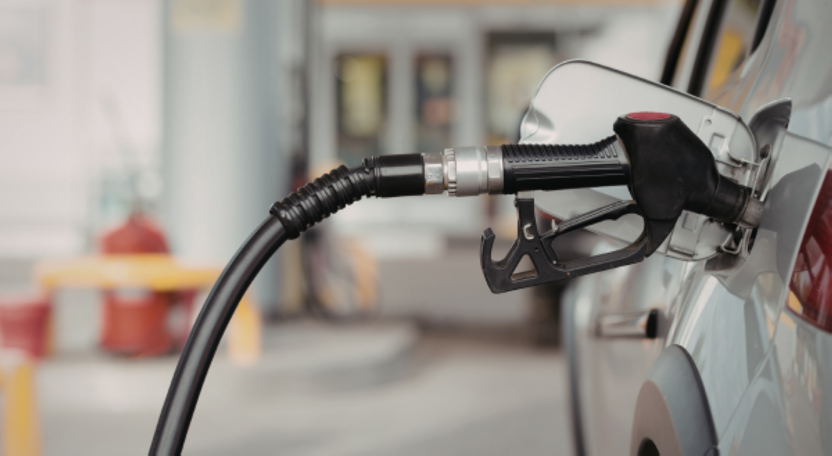 Presyo ng produktong petrolyo, posibleng sumipa nang hanggang ₱90/L dahil sa sigalot sa Middle East