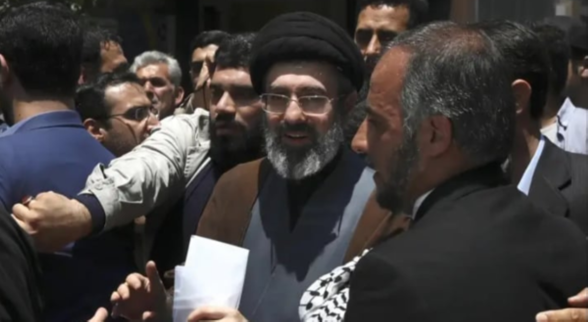Anak ni Ali Khamenei, itinalaga bilang bagong supreme leader ng Iran!