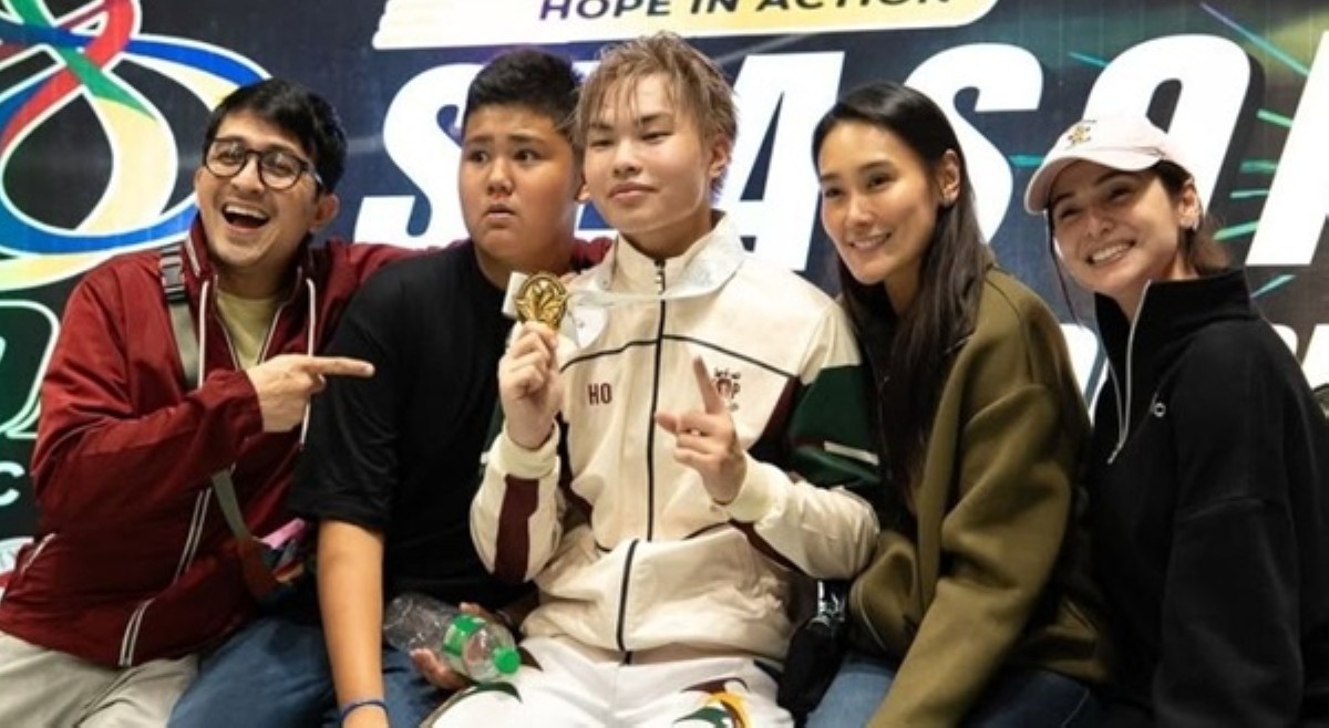 Dennis Trillo, Carlene Aguilar, nagkita ulit para sa anak; Jennylyn Mercado, kasama rin!