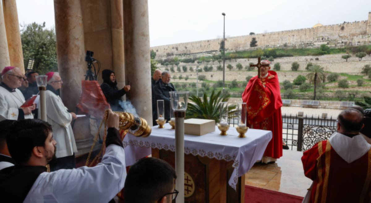 Catholic leaders sa Jerusalem, limitadong pinayagan ng Israeli police na makapasok sa Holy Sepulchre