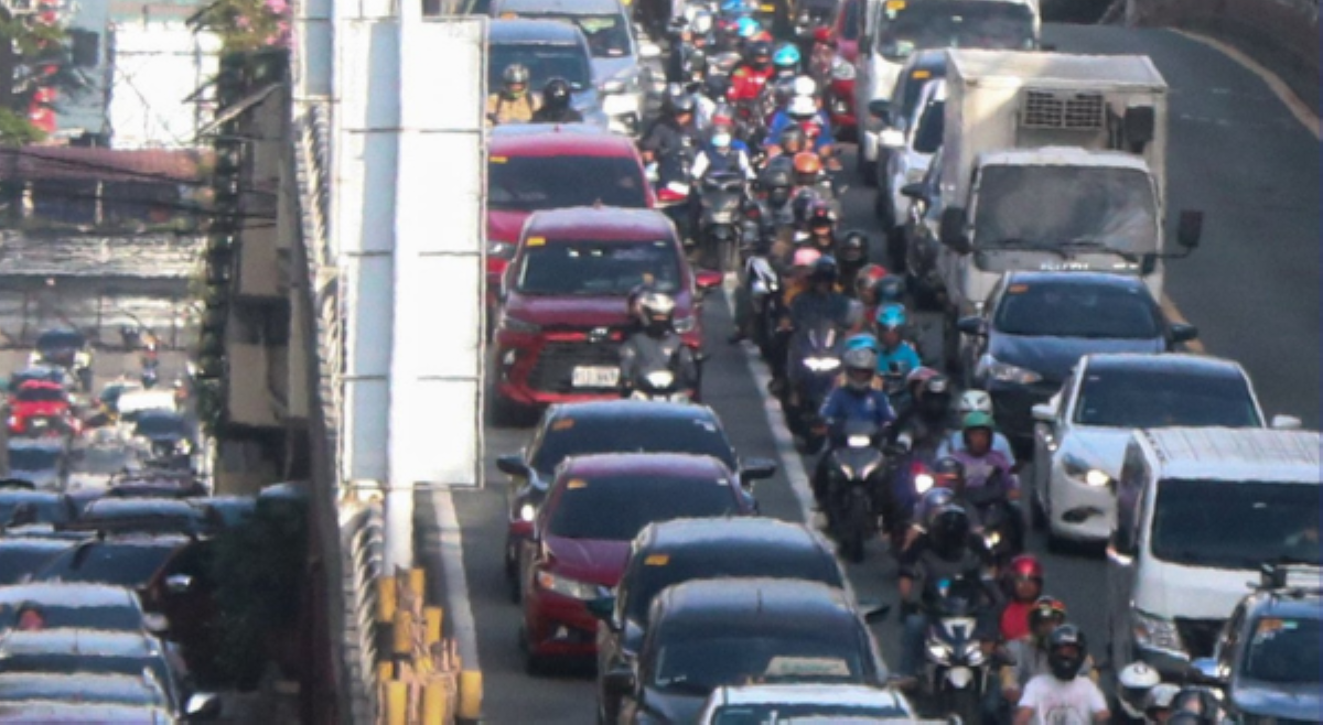 LTFRB sa mga motorista ngayong Semana Santa: 'Keep your cool, avoid road rage!'
