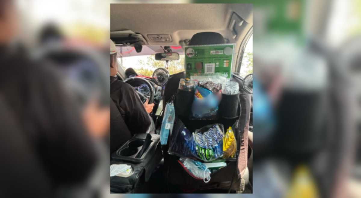 Puwede kumuha! Ride-hailing driver, may libreng mga kutkutin at gamot sa pasahero