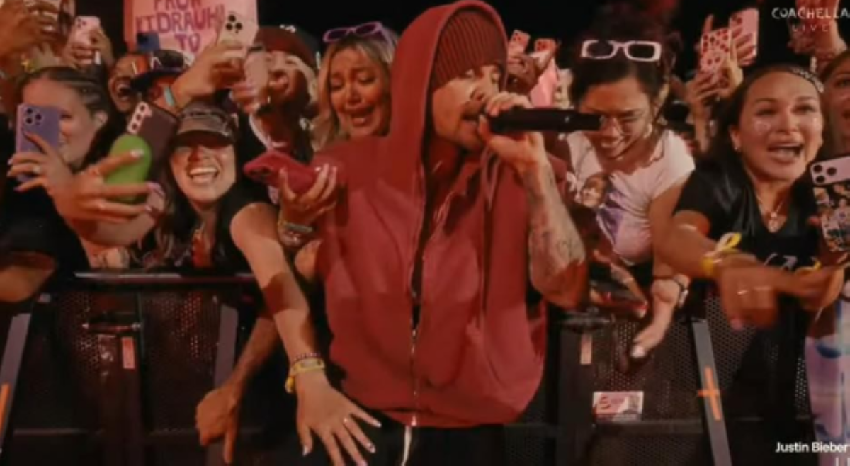 Gusto hawakan beat ni Bieber? Fan sa Coachella, inintriga ng netizens