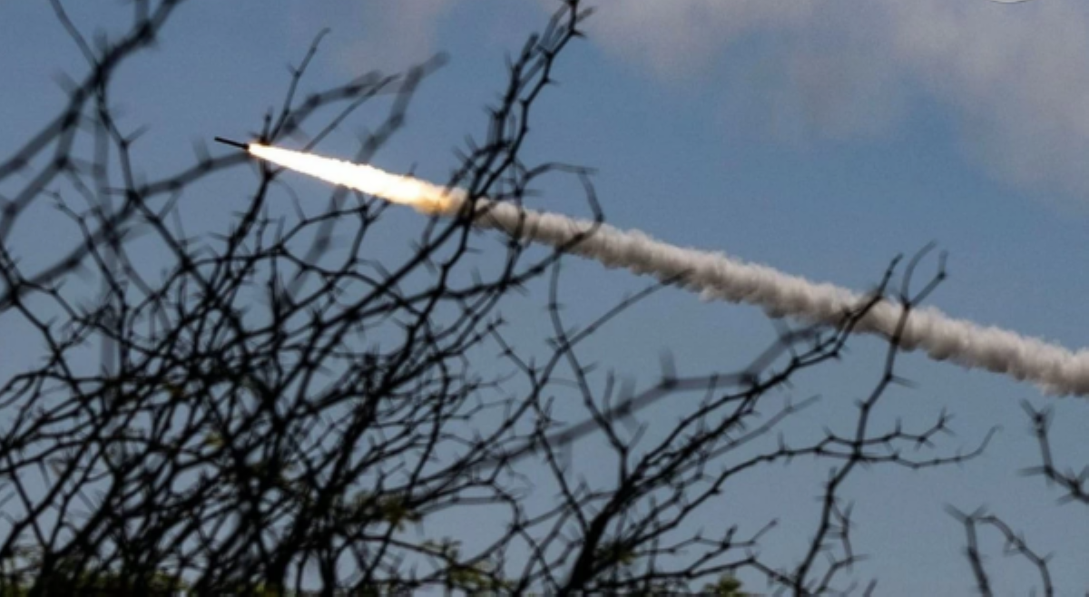 US, nagpakawala ng missile mula sa Tacloban airport&mdash;AFP