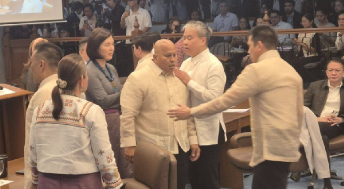 'Hinarang ako!' Sen. Bato, galit na sumulpot sa Senado