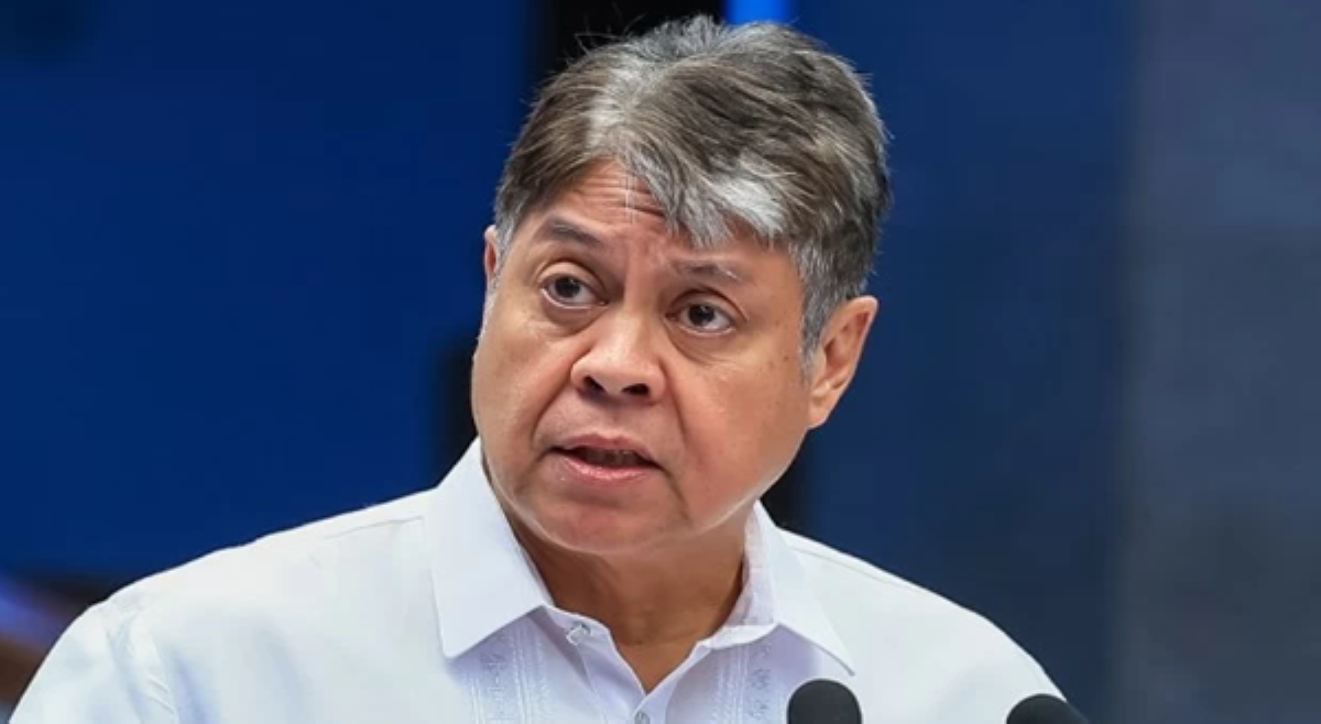 'Para sa bayan, walang bibitiw, tuloy lang!' Sen. Kiko, sinabing 'temporary setback' lang nangyari sa Senado