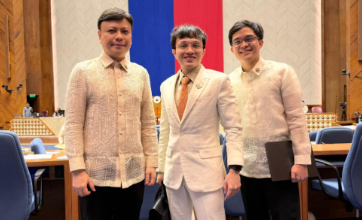 'Well-loved cat like Garfield?' Marcoleta, dinepensahan si Barzaga sa isyu ng umano'y expulsion move