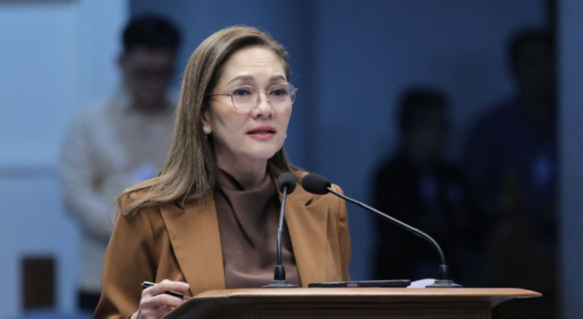 Sen. Risa Hontiveros, 'seriously considering' ang pagtakbo bilang Pangulo!