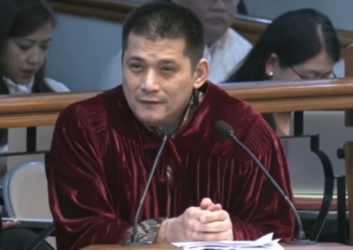 Hirit ni Sen. Robin: 'Nagtapos po ako ng Criminology at UP rin, sa University of Prison!'