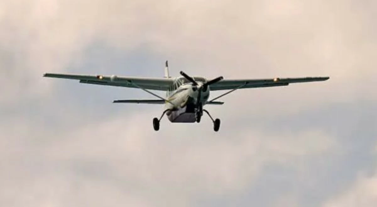 Flight instructor, tumalon sa ere; iniwan estudyanteng magpalipad ng eroplano!