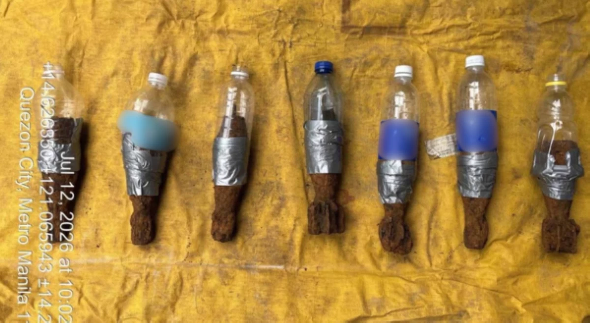 Pitong vintage bombs na napagkamalang basura, narekober sa isang junk shop!
