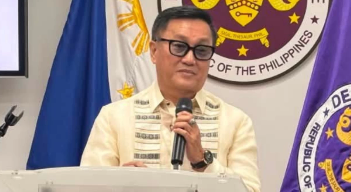 DOLE Sec. Tolentino matapos pansamantalang suspensyon ng wage hike: 'Maging kalmado tayo'