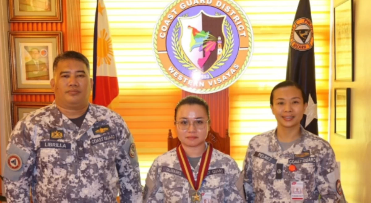 Junior PCG Officer, pinarangalan sa pagligtas sa isang 7-anyos na bata