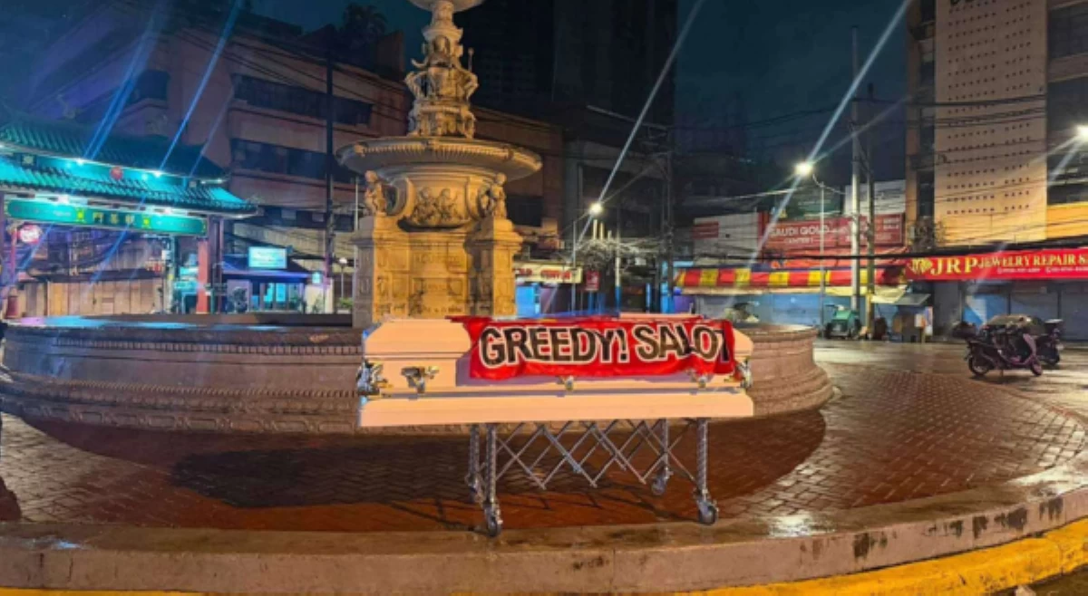 Misteryosong mga kabaong, namataan sa iba't ibang bahagi ng Metro Manila!