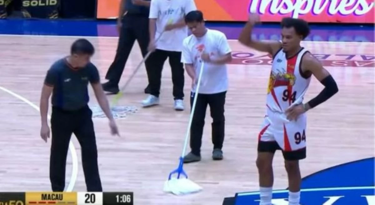 PBA game sa Ynares, naantala dahil sa tumutulong bubong!