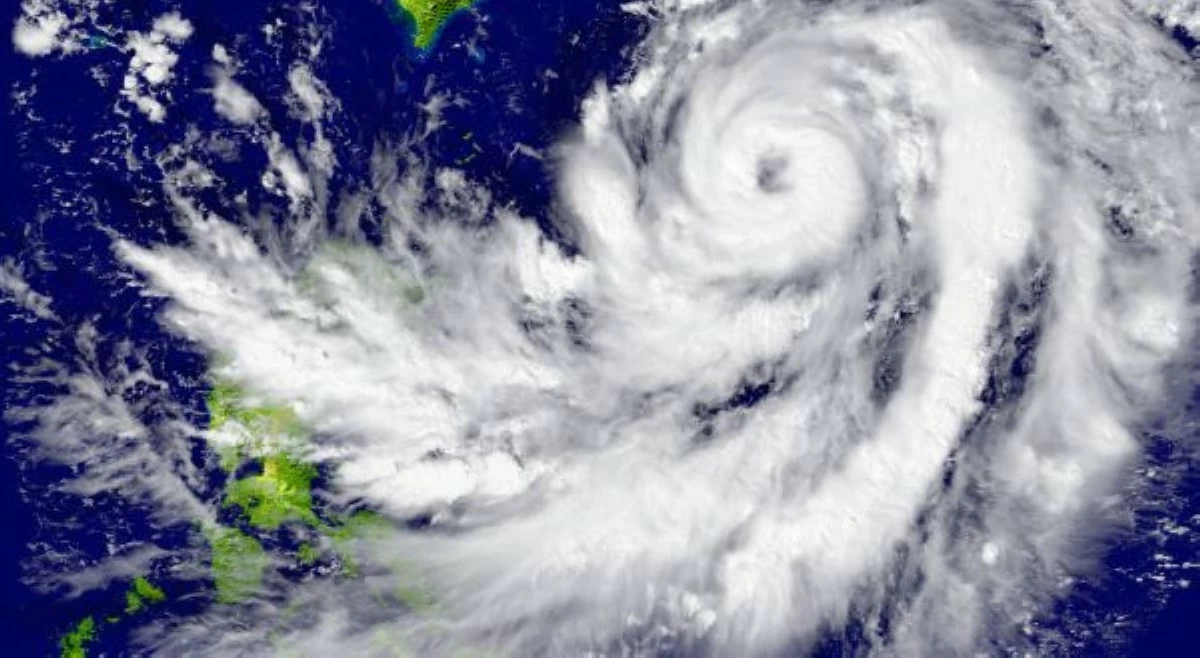ALAMIN: Pinagkaiba-iba ng typhoon, cyclone at hurricane