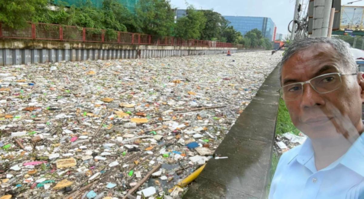 Torre sa dagat ng basura: &lsquo;Di ito kayang solusyunan ng MMDA&rsquo;